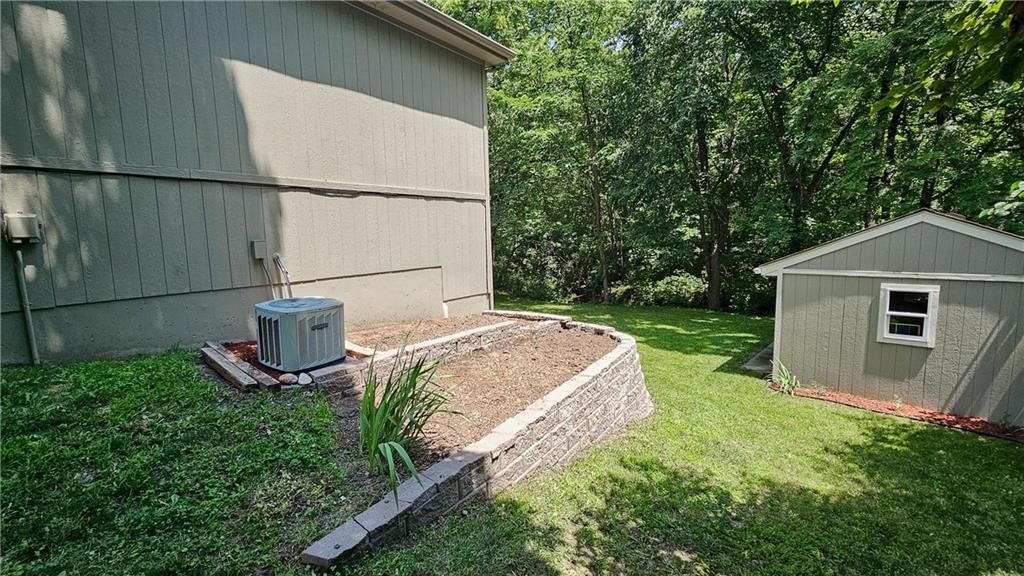 302 CANYON Drive — photo 36