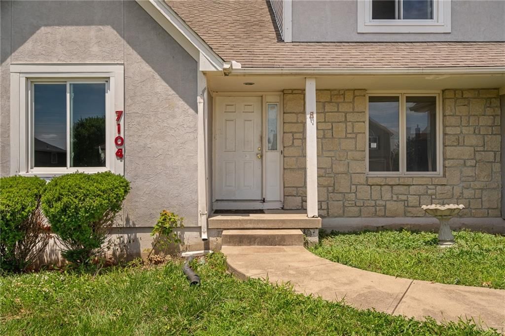 7104 E 134th Terrace — photo 3
