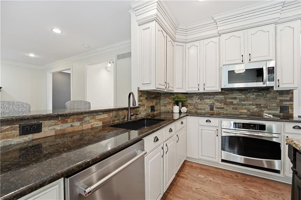 12459 Rosehill Street — photo 14