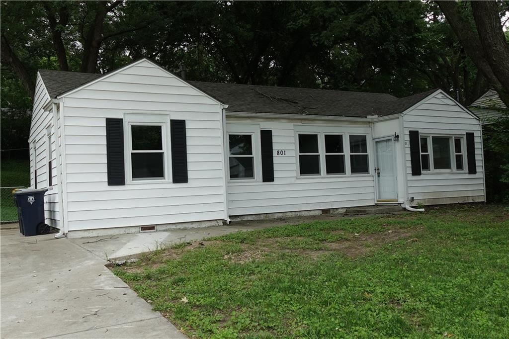 801 NE 46th Street — photo 1