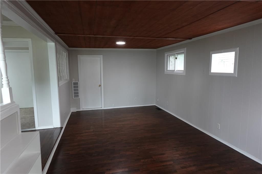 801 NE 46th Street — photo 5