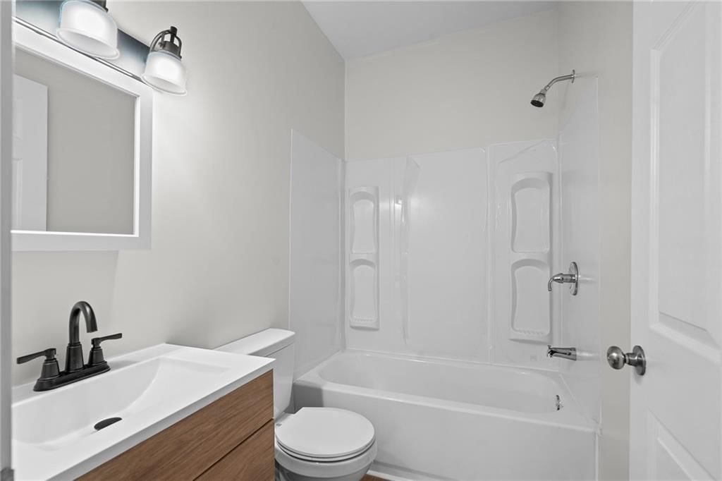 3758 Woodland Avenue — photo 13