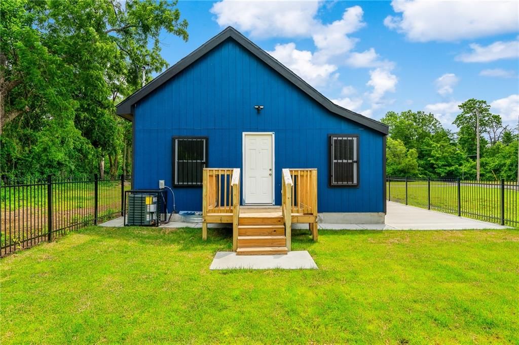 3758 Woodland Avenue — photo 22