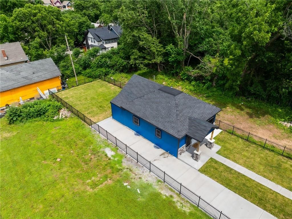 3758 Woodland Avenue — photo 28