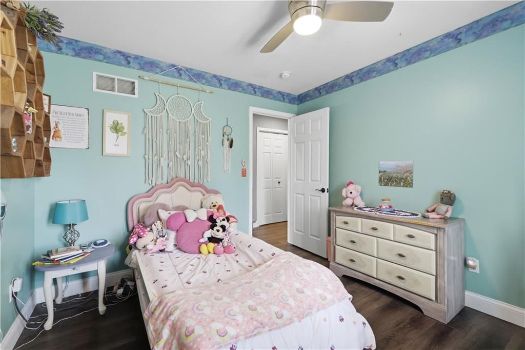 1513 Colt Circle — photo 10