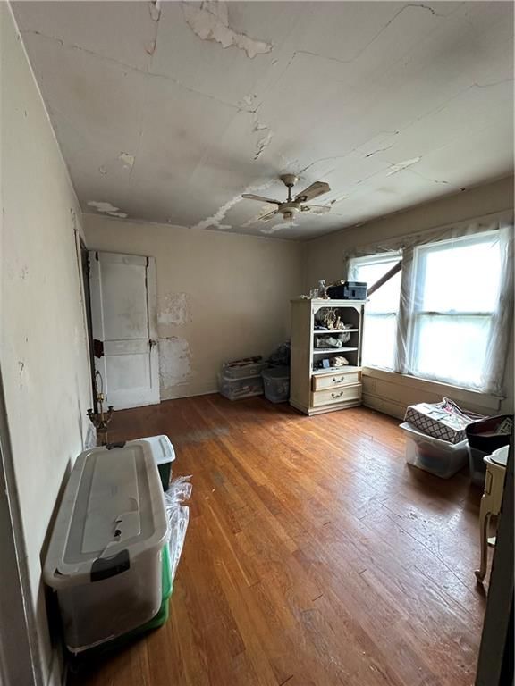 1419 E 40th Street — photo 12