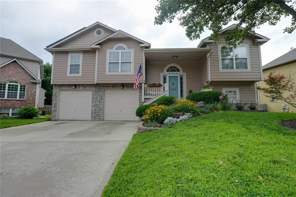3416 S Arrowhead Court — photo 1