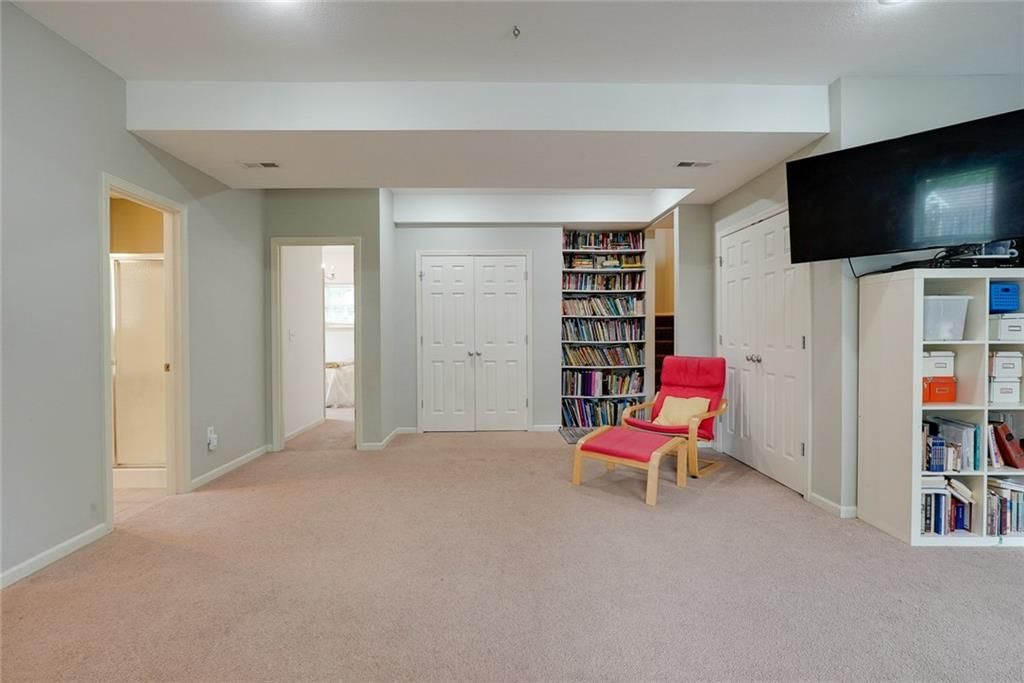 3416 S Arrowhead Court — photo 37