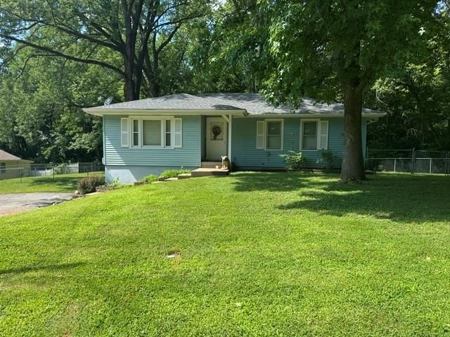 Photo 18 of 18 - 732 Santa Fe Street, Leavenworth, KS 66048