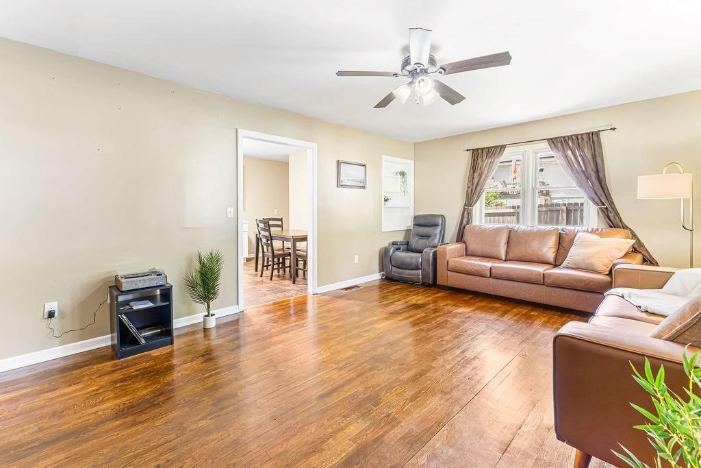1304 S 39th Street — photo 4