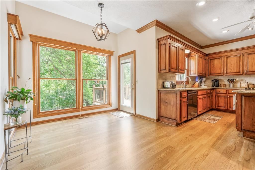 15007 W 76th Street — photo 16