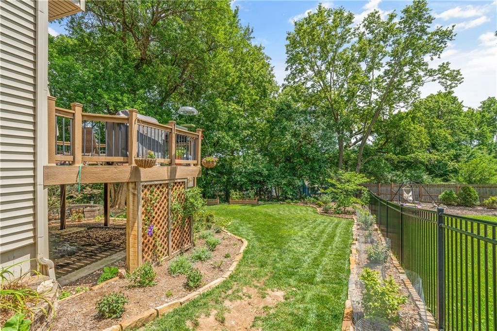 15007 W 76th Street — photo 54