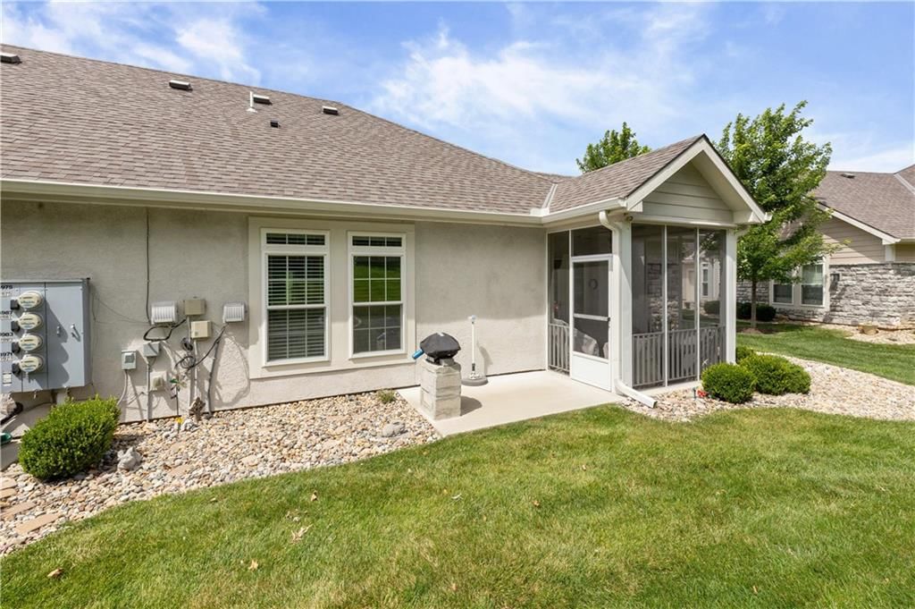 13975 W 112th Terrace — photo 33