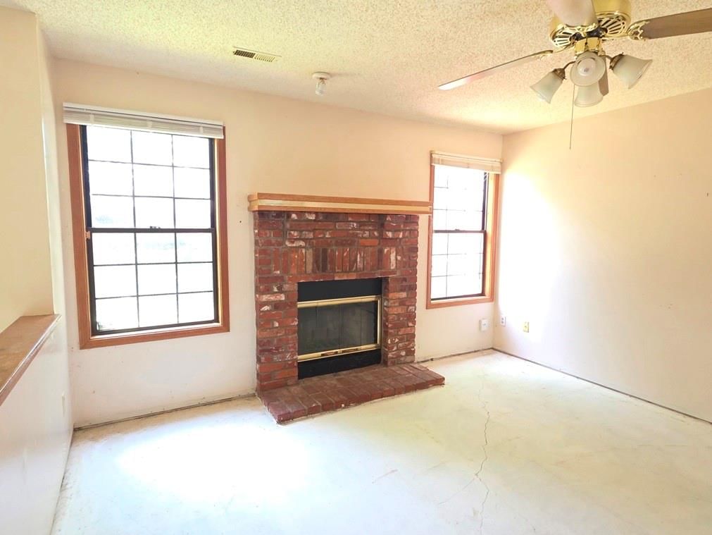4012 Overland Drive — photo 5