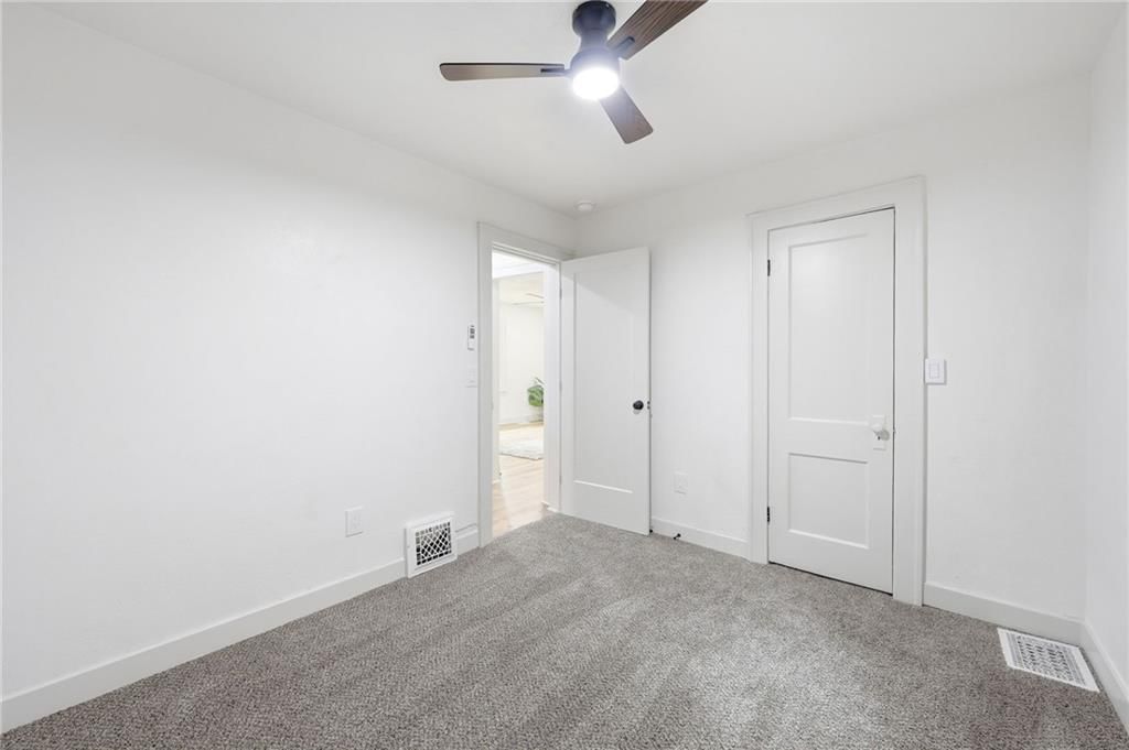 937 S Pope Avenue — photo 20