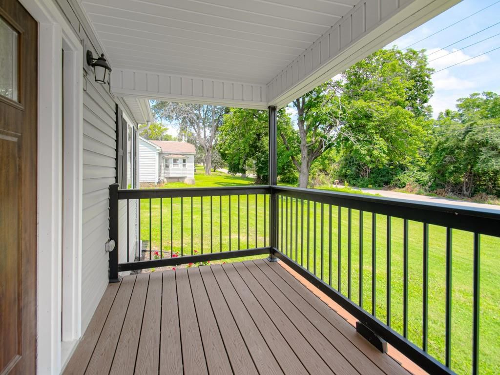 4946 Logan Avenue — photo 3