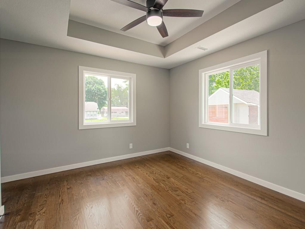 4946 Logan Avenue — photo 11