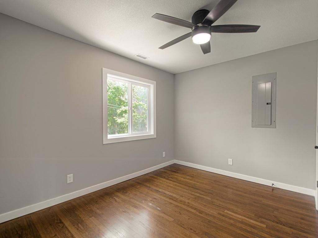 4946 Logan Avenue — photo 15