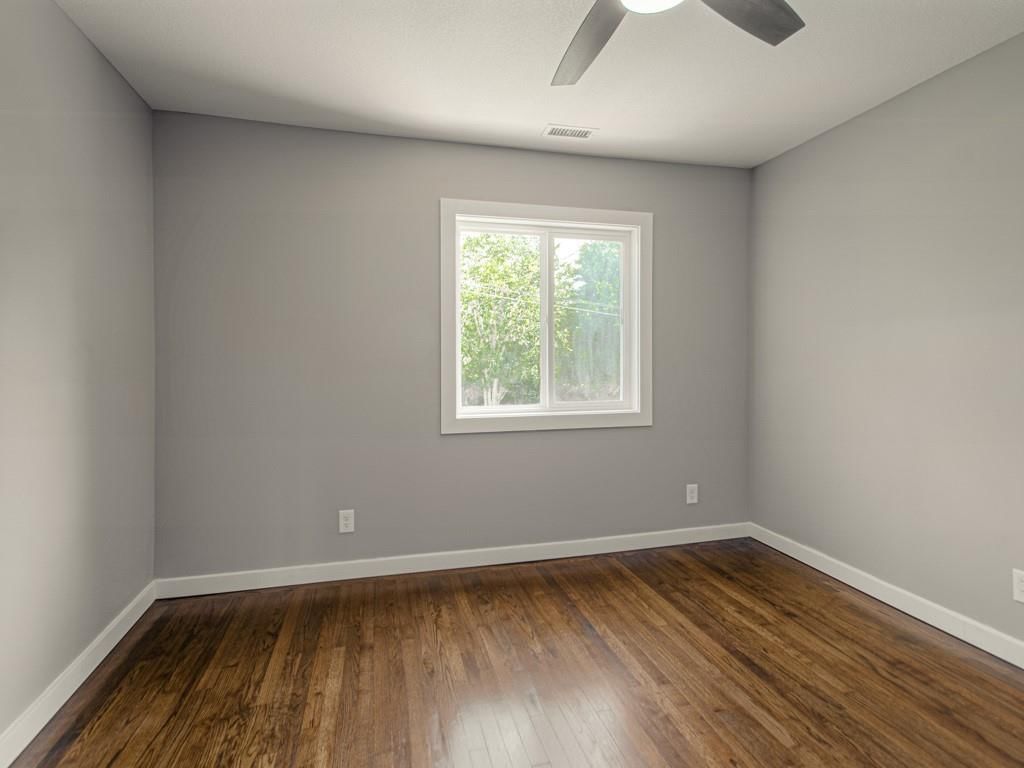 4946 Logan Avenue — photo 16