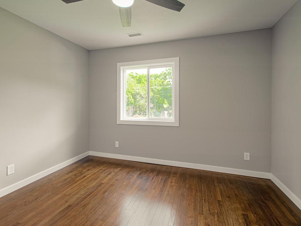 4946 Logan Avenue — photo 18