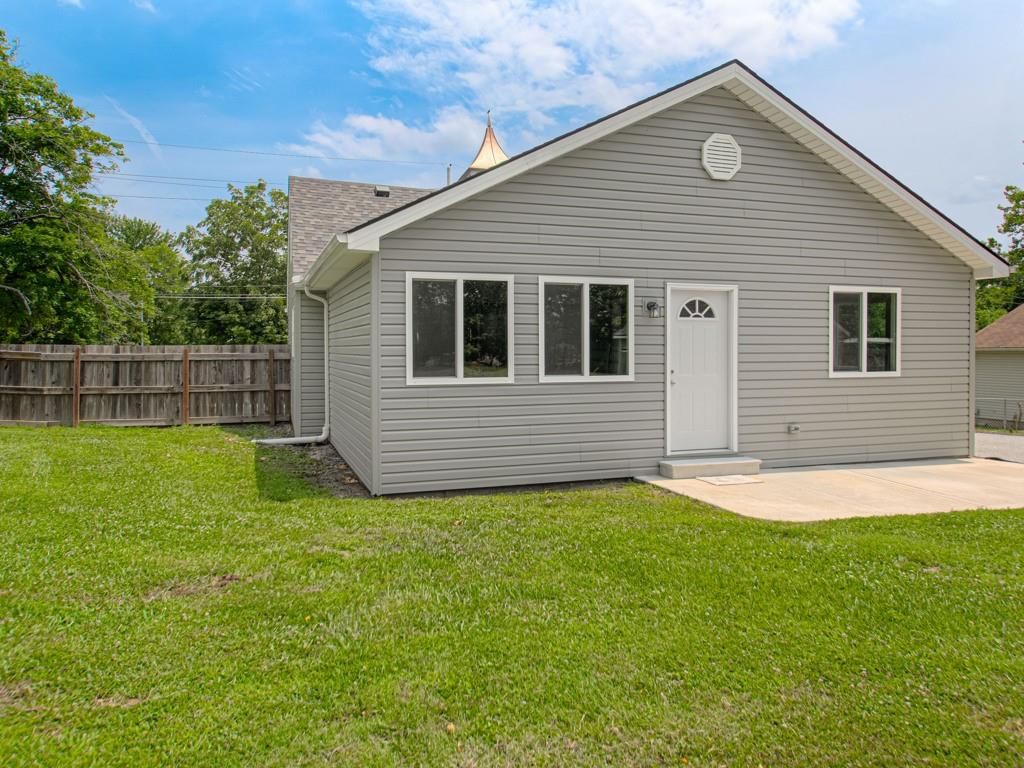4946 Logan Avenue — photo 26