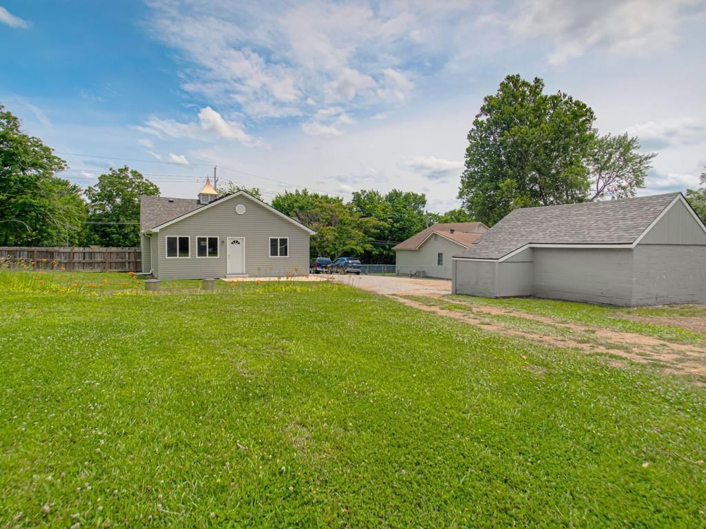 4946 Logan Avenue — photo 31