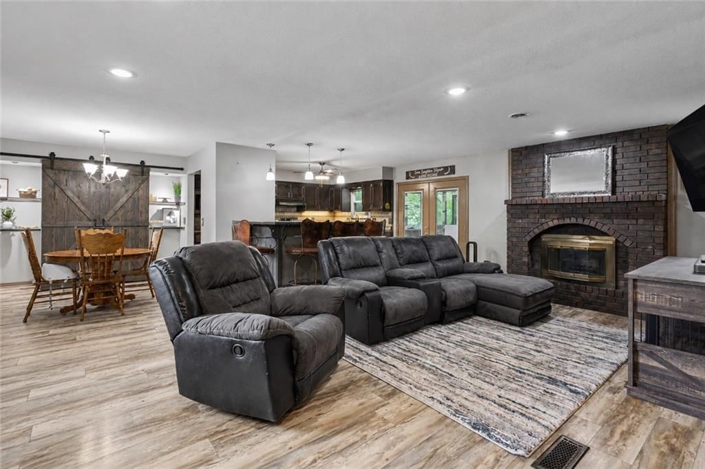 14780 Red Rock Drive — photo 3