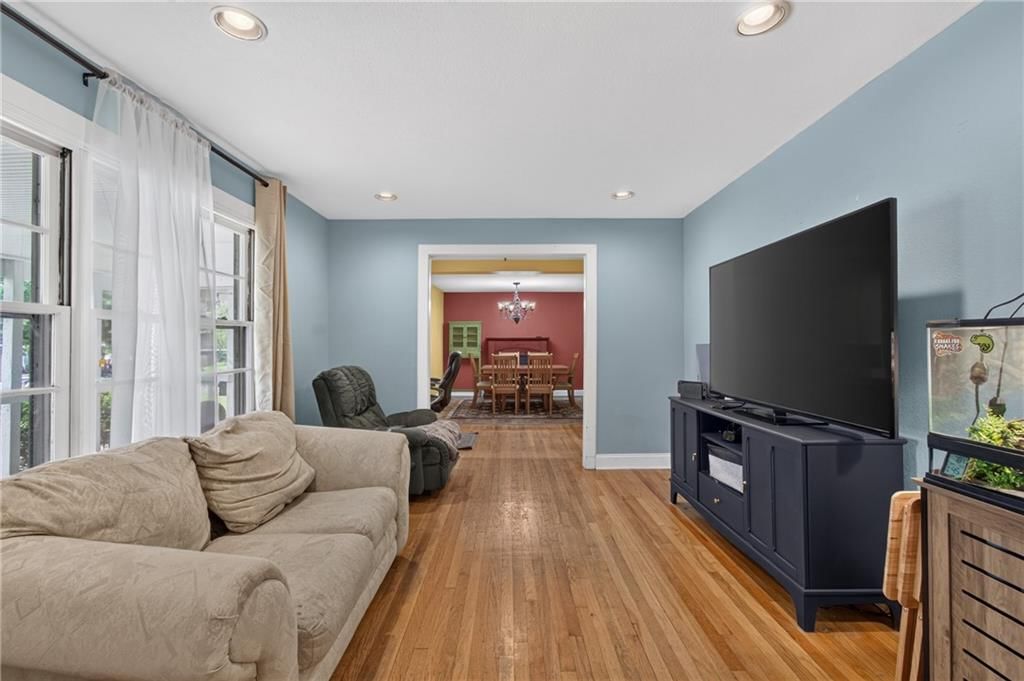 8427 England Street — photo 5