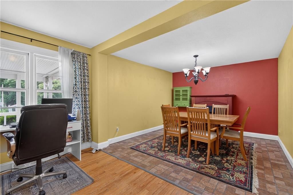 8427 England Street — photo 9