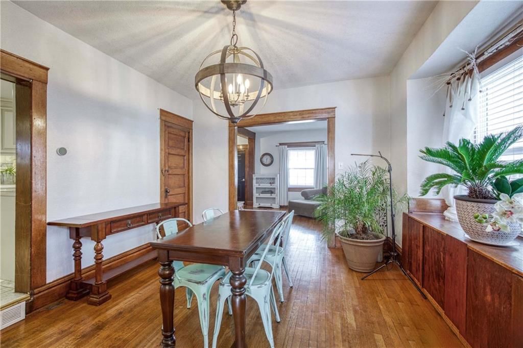 831 W 39th Terrace — photo 16