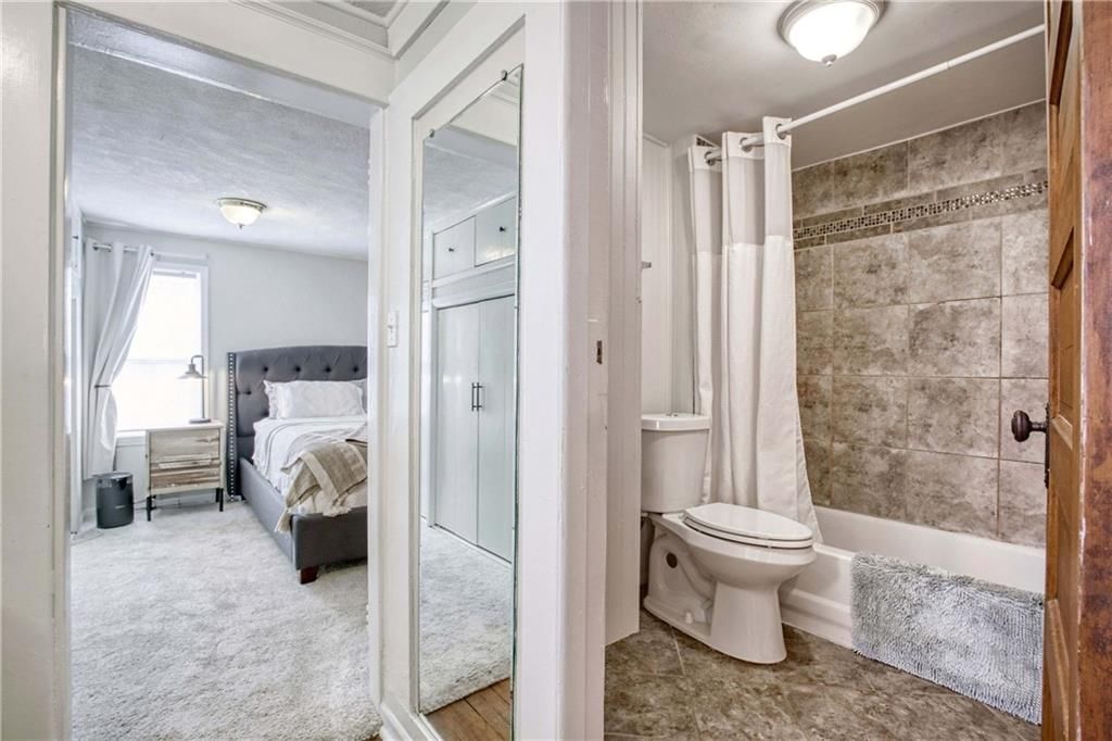 831 W 39th Terrace — photo 38