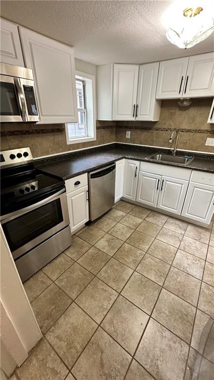 831 W 39th Terrace — photo 53