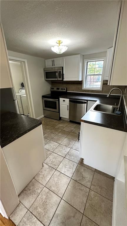831 W 39th Terrace — photo 54