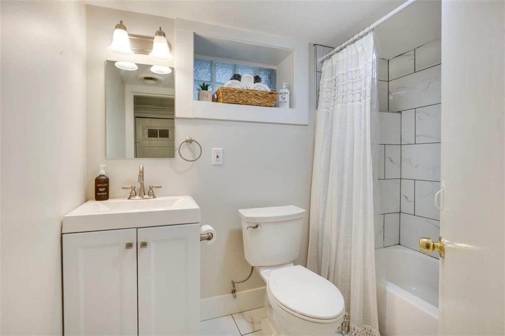 831 W 39th Terrace — photo 74