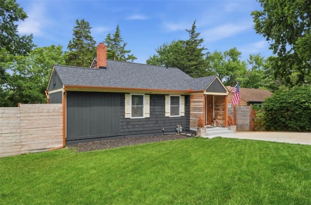 8524 Riley Street, Overland Park, KS