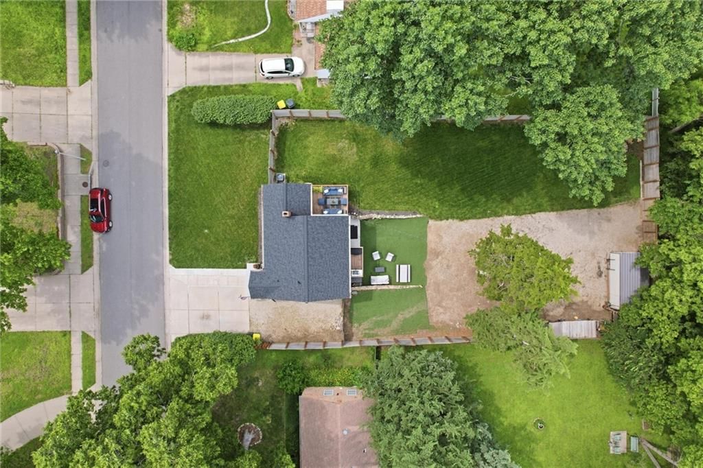 8524 Riley Street — photo 28