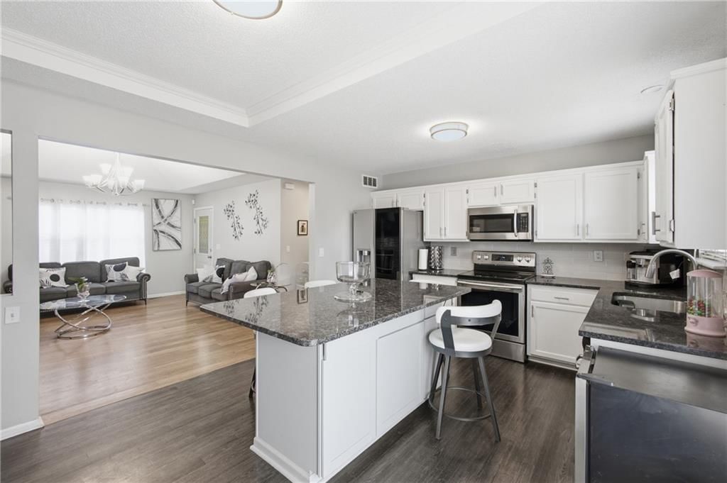 2704 S 46th Street — photo 10