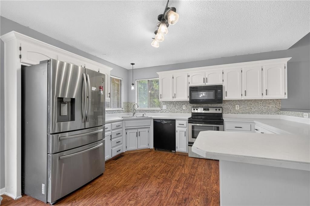 87 Oak Street — photo 12