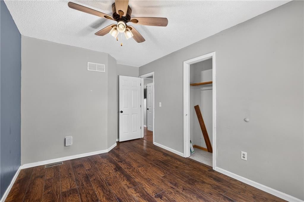 87 Oak Street — photo 18
