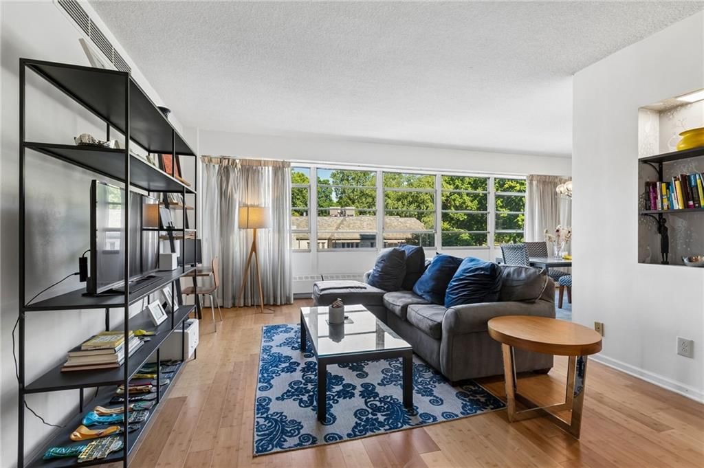333 W Meyer Boulevard — photo 7