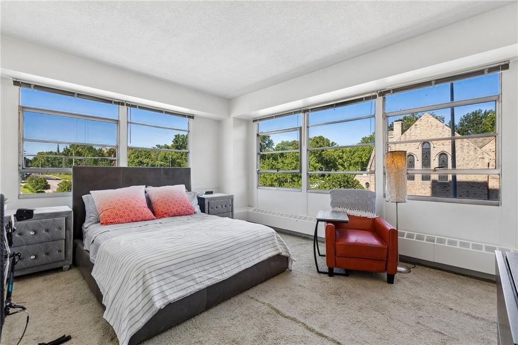 333 W Meyer Boulevard — photo 17