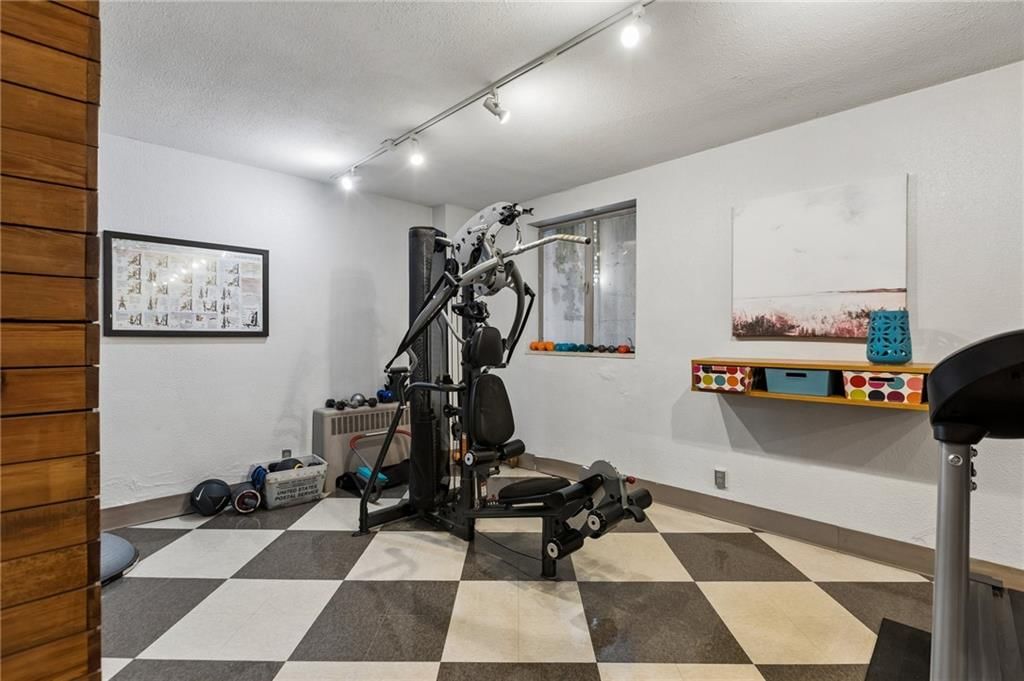333 W Meyer Boulevard — photo 37