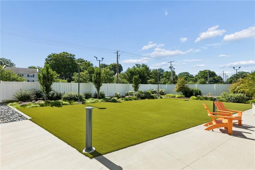 333 W Meyer Boulevard — photo 42