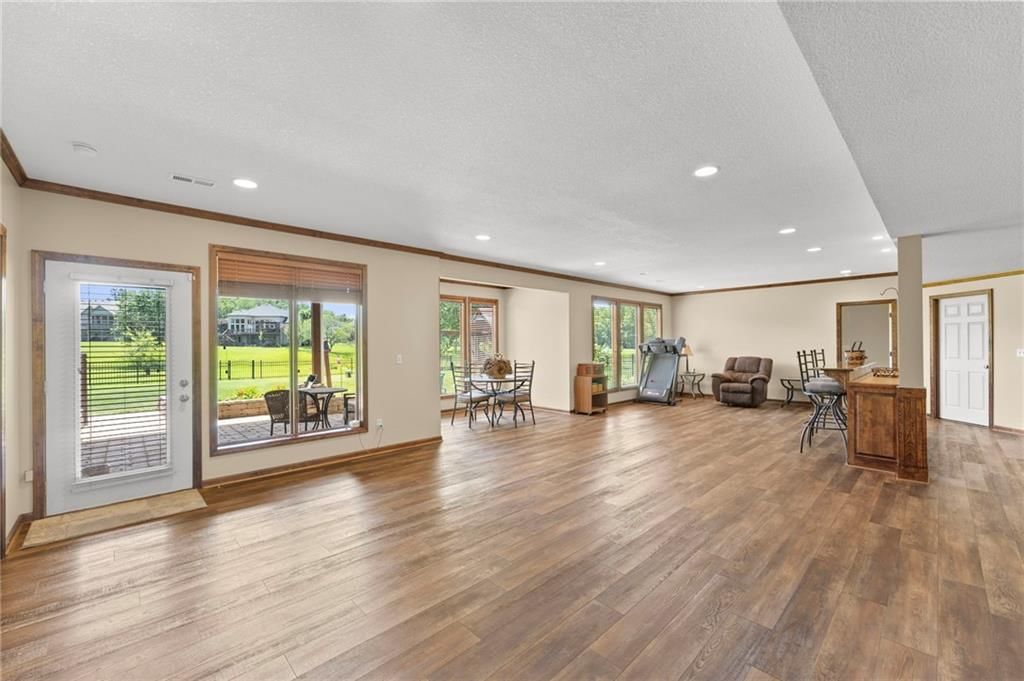 12715 Sloan Avenue — photo 47