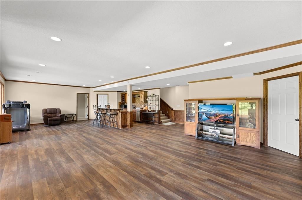 12715 Sloan Avenue — photo 48