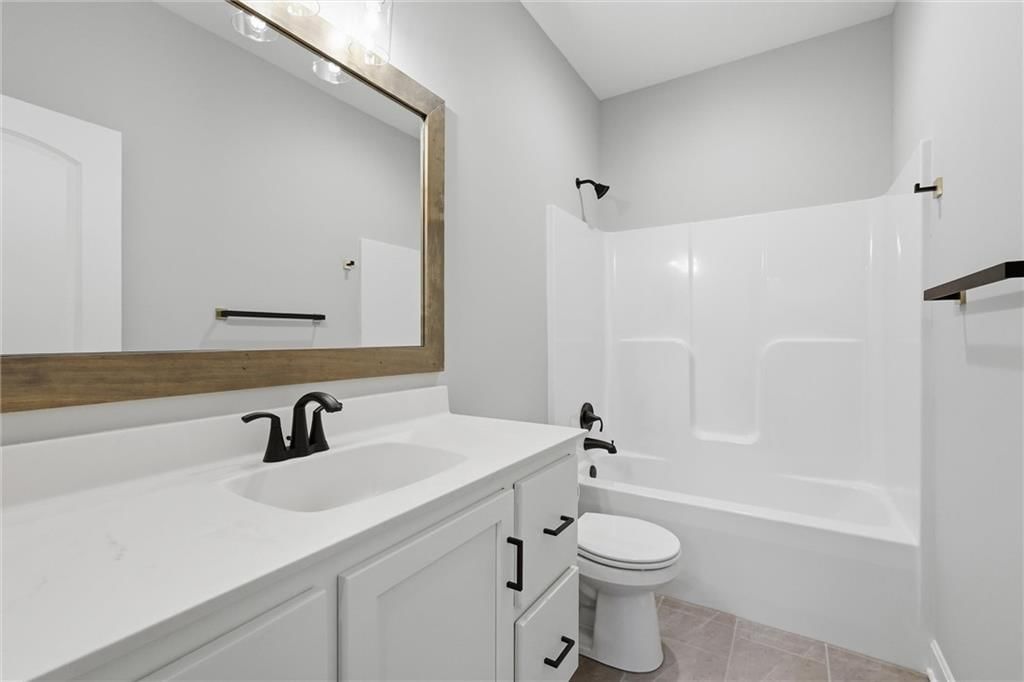 1812 Winchester Drive — photo 6