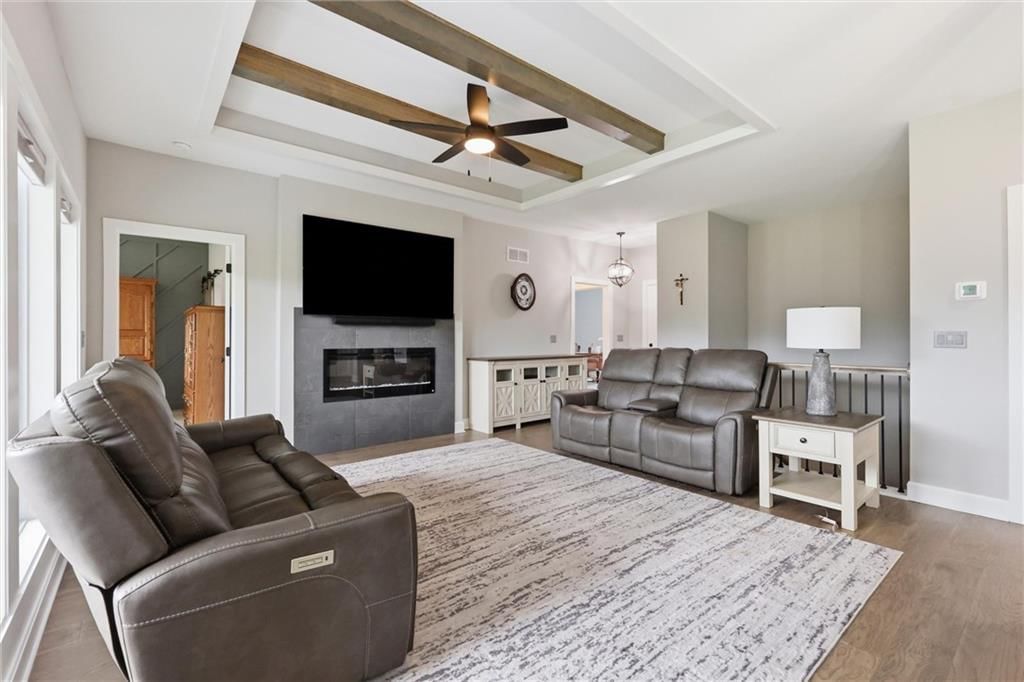 1812 Winchester Drive — photo 13