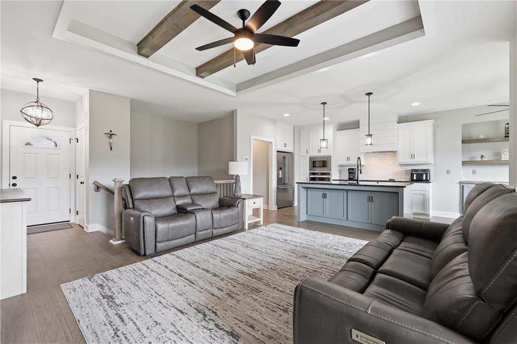 1812 Winchester Drive — photo 15