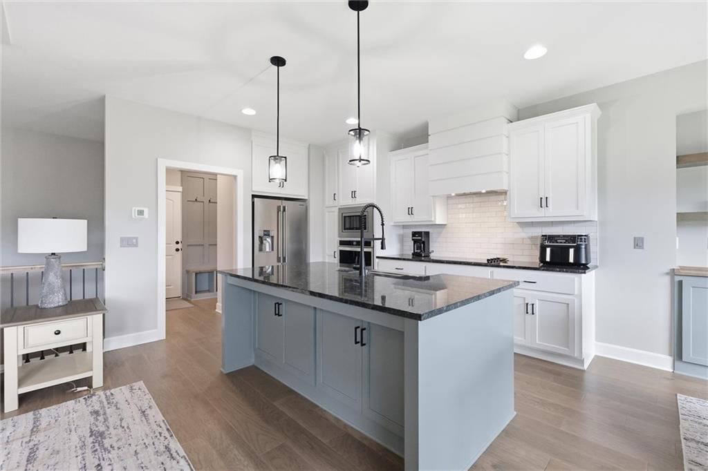 1812 Winchester Drive — photo 18