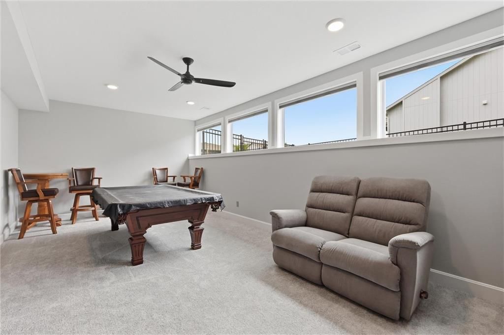 1812 Winchester Drive — photo 24